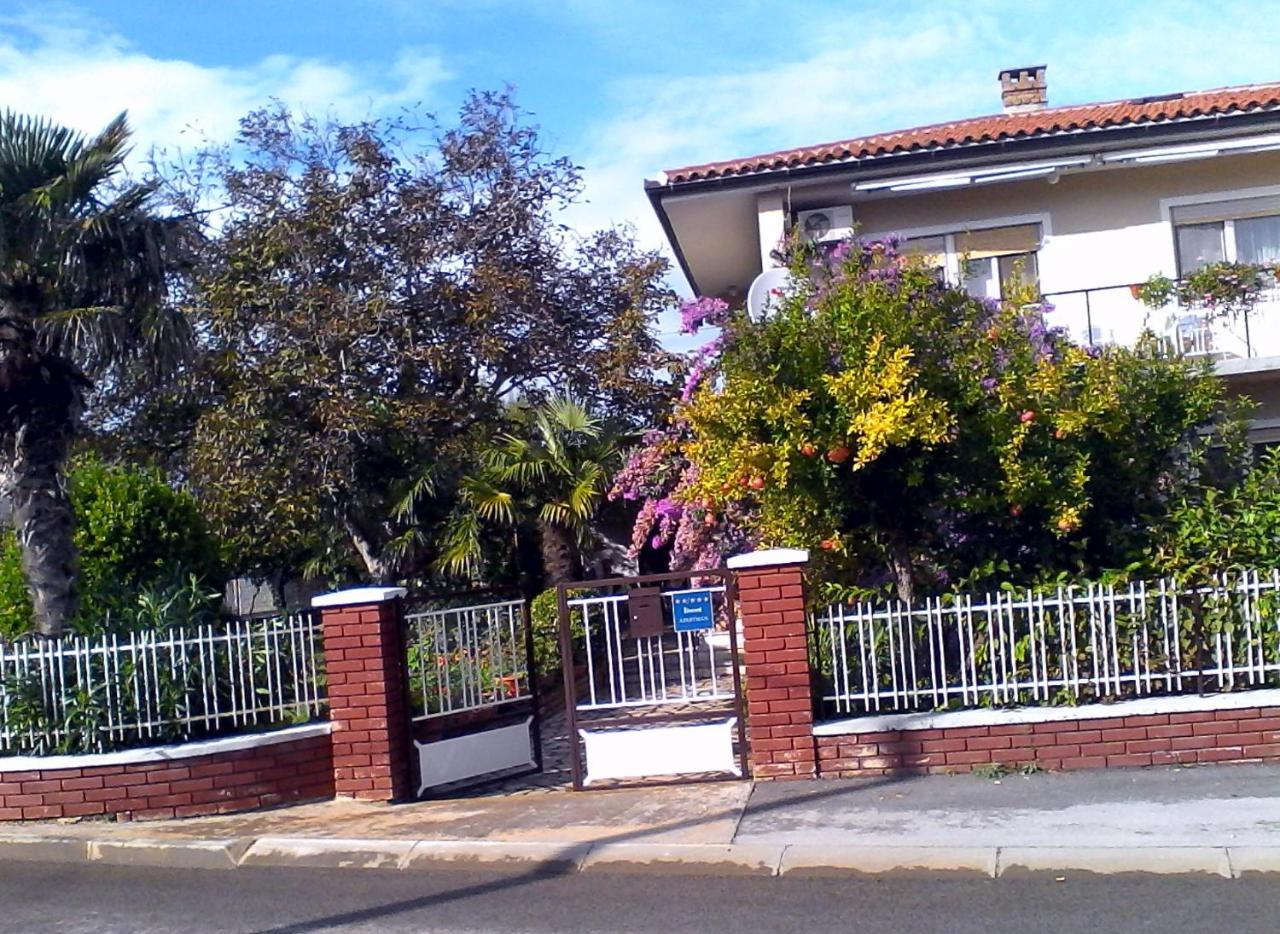 Lovely Apartment In โปแมร์ ภายนอก รูปภาพ
